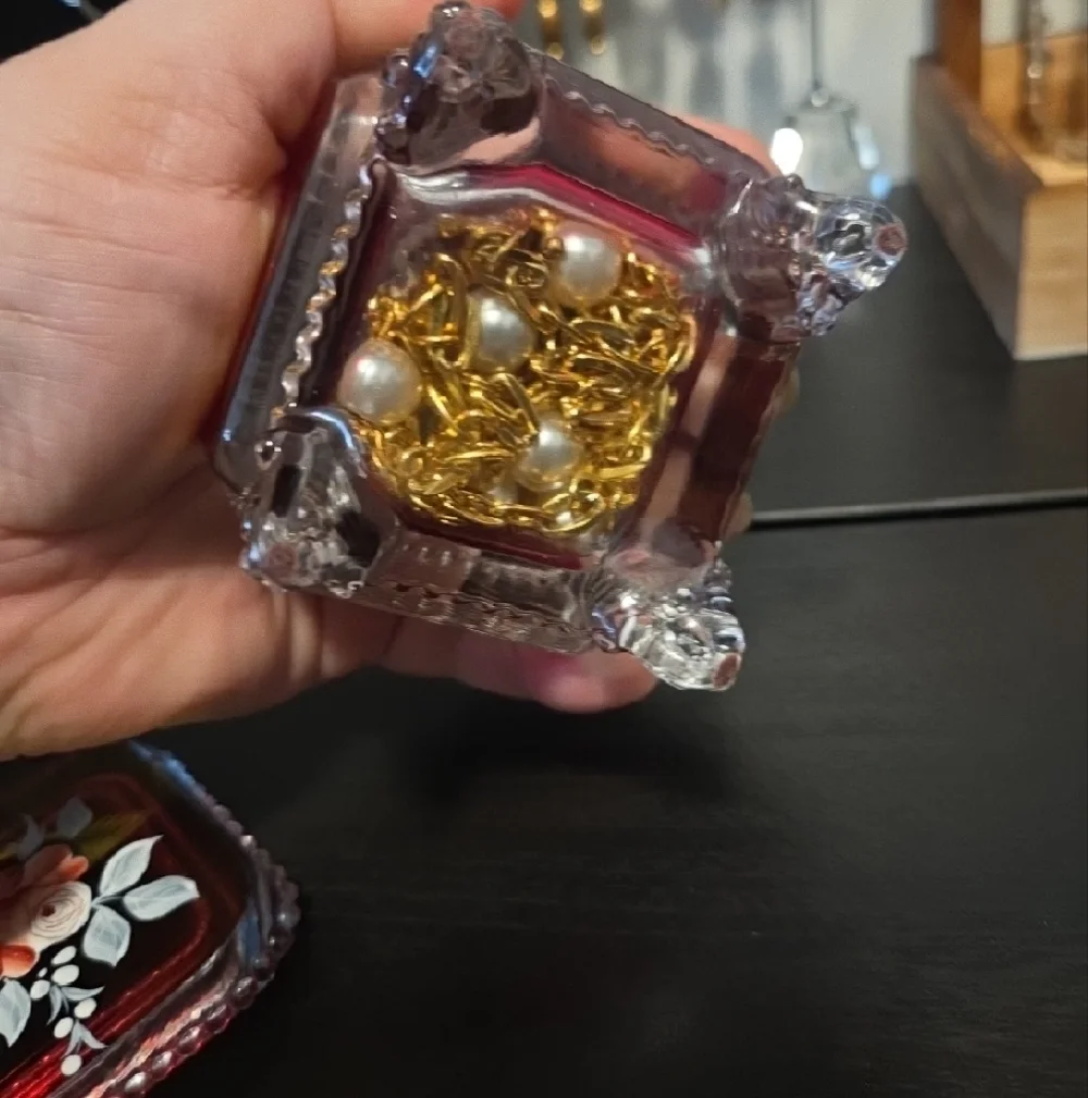 Westmoreland Glass Trinket Box Filled With Jewelry (Handpainted) [1976] - Picture 6 of 9